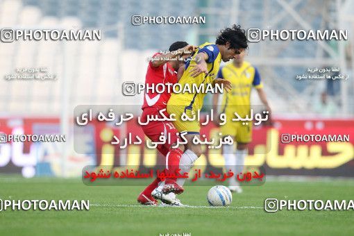 1157170, Tehran, [*parameter:4*], لیگ برتر فوتبال ایران، Persian Gulf Cup، Week 14، First Leg، Persepolis 3 v 1 Naft Tehran on 2010/11/05 at Azadi Stadium