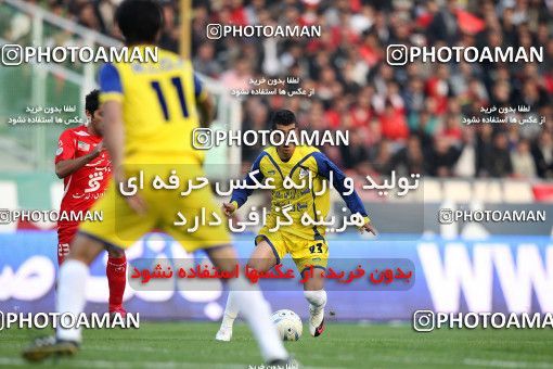 1157144, Tehran, [*parameter:4*], لیگ برتر فوتبال ایران، Persian Gulf Cup، Week 14، First Leg، Persepolis 3 v 1 Naft Tehran on 2010/11/05 at Azadi Stadium