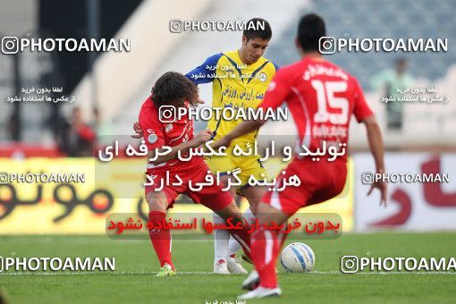 1156938, Tehran, [*parameter:4*], لیگ برتر فوتبال ایران، Persian Gulf Cup، Week 14، First Leg، Persepolis 3 v 1 Naft Tehran on 2010/11/05 at Azadi Stadium