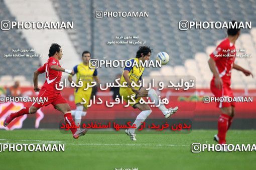 1157083, Tehran, [*parameter:4*], لیگ برتر فوتبال ایران، Persian Gulf Cup، Week 14، First Leg، Persepolis 3 v 1 Naft Tehran on 2010/11/05 at Azadi Stadium
