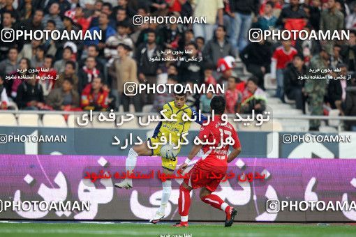 1157044, Tehran, [*parameter:4*], لیگ برتر فوتبال ایران، Persian Gulf Cup، Week 14، First Leg، Persepolis 3 v 1 Naft Tehran on 2010/11/05 at Azadi Stadium