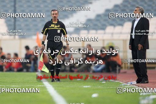 1157193, Tehran, [*parameter:4*], لیگ برتر فوتبال ایران، Persian Gulf Cup، Week 14، First Leg، Persepolis 3 v 1 Naft Tehran on 2010/11/05 at Azadi Stadium
