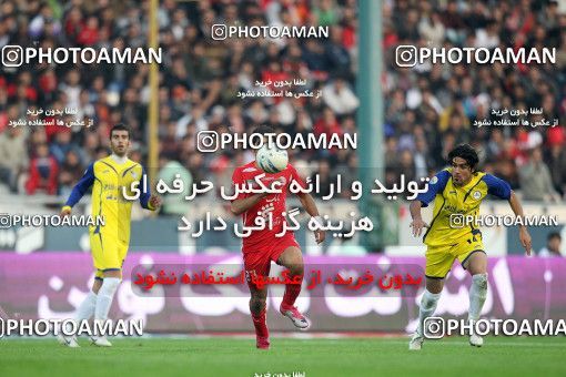 1157178, Tehran, [*parameter:4*], لیگ برتر فوتبال ایران، Persian Gulf Cup، Week 14، First Leg، Persepolis 3 v 1 Naft Tehran on 2010/11/05 at Azadi Stadium