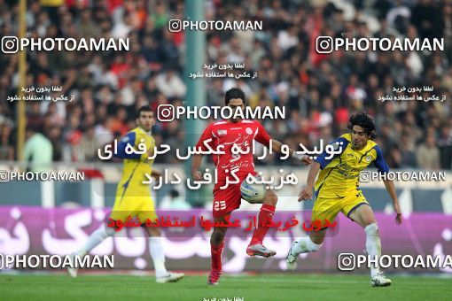 1157104, Tehran, [*parameter:4*], لیگ برتر فوتبال ایران، Persian Gulf Cup، Week 14، First Leg، Persepolis 3 v 1 Naft Tehran on 2010/11/05 at Azadi Stadium