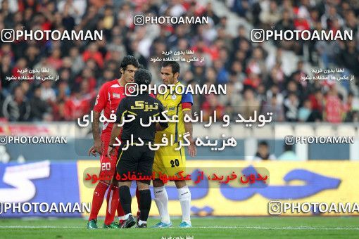 1156969, Tehran, [*parameter:4*], لیگ برتر فوتبال ایران، Persian Gulf Cup، Week 14، First Leg، Persepolis 3 v 1 Naft Tehran on 2010/11/05 at Azadi Stadium