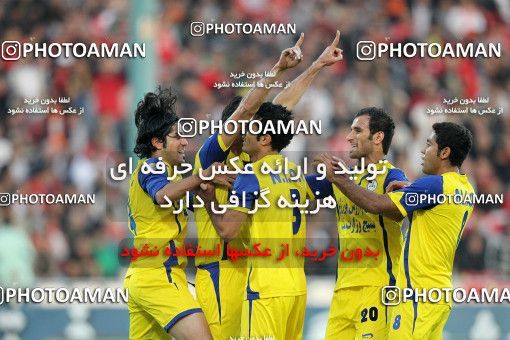 1157275, Tehran, [*parameter:4*], لیگ برتر فوتبال ایران، Persian Gulf Cup، Week 14، First Leg، Persepolis 3 v 1 Naft Tehran on 2010/11/05 at Azadi Stadium