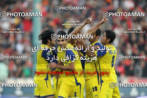 1157139, Tehran, [*parameter:4*], لیگ برتر فوتبال ایران، Persian Gulf Cup، Week 14، First Leg، Persepolis 3 v 1 Naft Tehran on 2010/11/05 at Azadi Stadium