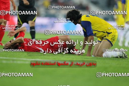 1156990, Tehran, [*parameter:4*], لیگ برتر فوتبال ایران، Persian Gulf Cup، Week 14، First Leg، Persepolis 3 v 1 Naft Tehran on 2010/11/05 at Azadi Stadium