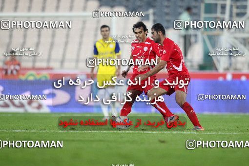 1157103, Tehran, [*parameter:4*], لیگ برتر فوتبال ایران، Persian Gulf Cup، Week 14، First Leg، Persepolis 3 v 1 Naft Tehran on 2010/11/05 at Azadi Stadium