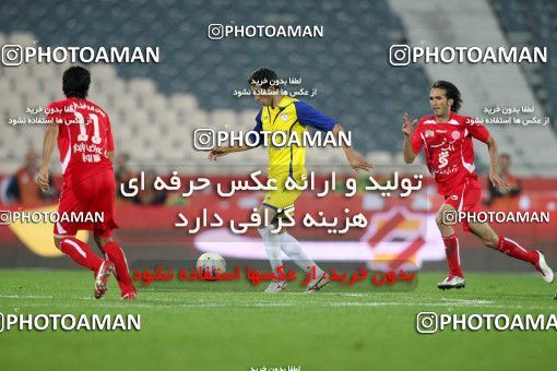 1157213, Tehran, [*parameter:4*], لیگ برتر فوتبال ایران، Persian Gulf Cup، Week 14، First Leg، Persepolis 3 v 1 Naft Tehran on 2010/11/05 at Azadi Stadium