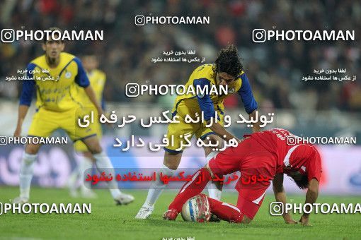 1157019, Tehran, [*parameter:4*], لیگ برتر فوتبال ایران، Persian Gulf Cup، Week 14، First Leg، Persepolis 3 v 1 Naft Tehran on 2010/11/05 at Azadi Stadium