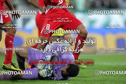 1156925, Tehran, [*parameter:4*], لیگ برتر فوتبال ایران، Persian Gulf Cup، Week 14، First Leg، Persepolis 3 v 1 Naft Tehran on 2010/11/05 at Azadi Stadium