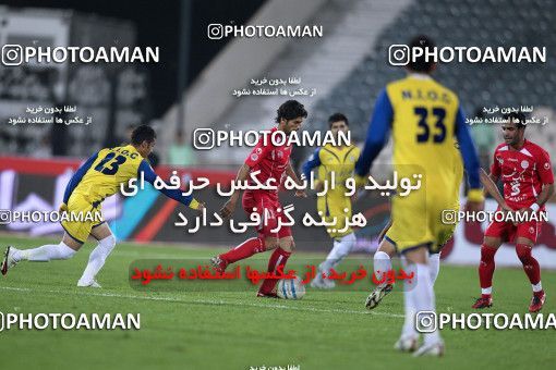 1156961, Tehran, [*parameter:4*], لیگ برتر فوتبال ایران، Persian Gulf Cup، Week 14، First Leg، Persepolis 3 v 1 Naft Tehran on 2010/11/05 at Azadi Stadium