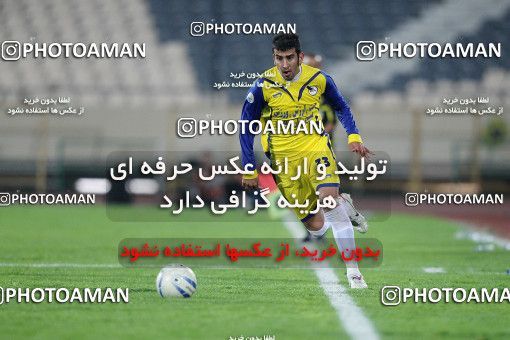 1157348, Tehran, [*parameter:4*], لیگ برتر فوتبال ایران، Persian Gulf Cup، Week 14، First Leg، Persepolis 3 v 1 Naft Tehran on 2010/11/05 at Azadi Stadium