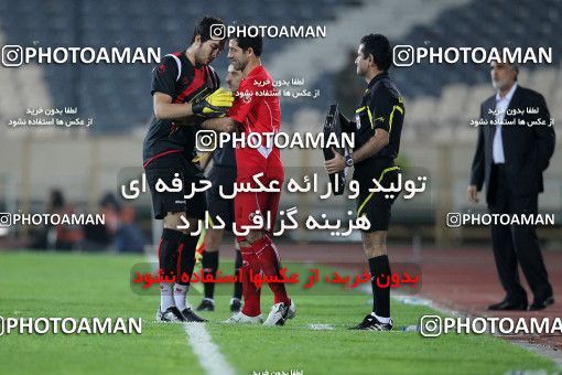 1156902, Tehran, [*parameter:4*], لیگ برتر فوتبال ایران، Persian Gulf Cup، Week 14، First Leg، Persepolis 3 v 1 Naft Tehran on 2010/11/05 at Azadi Stadium