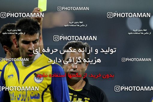 1157057, Tehran, [*parameter:4*], لیگ برتر فوتبال ایران، Persian Gulf Cup، Week 14، First Leg، Persepolis 3 v 1 Naft Tehran on 2010/11/05 at Azadi Stadium