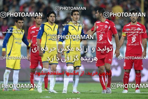 1156971, Tehran, [*parameter:4*], لیگ برتر فوتبال ایران، Persian Gulf Cup، Week 14، First Leg، Persepolis 3 v 1 Naft Tehran on 2010/11/05 at Azadi Stadium