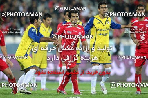 1157134, Tehran, [*parameter:4*], لیگ برتر فوتبال ایران، Persian Gulf Cup، Week 14، First Leg، Persepolis 3 v 1 Naft Tehran on 2010/11/05 at Azadi Stadium