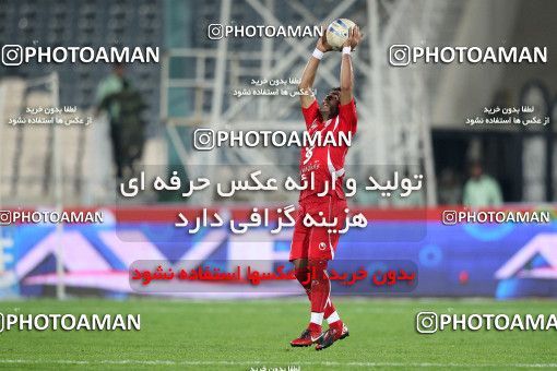 1157108, Tehran, [*parameter:4*], لیگ برتر فوتبال ایران، Persian Gulf Cup، Week 14، First Leg، Persepolis 3 v 1 Naft Tehran on 2010/11/05 at Azadi Stadium