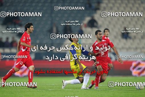 1157070, Tehran, [*parameter:4*], لیگ برتر فوتبال ایران، Persian Gulf Cup، Week 14، First Leg، Persepolis 3 v 1 Naft Tehran on 2010/11/05 at Azadi Stadium