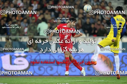 1157356, Tehran, [*parameter:4*], لیگ برتر فوتبال ایران، Persian Gulf Cup، Week 14، First Leg، Persepolis 3 v 1 Naft Tehran on 2010/11/05 at Azadi Stadium