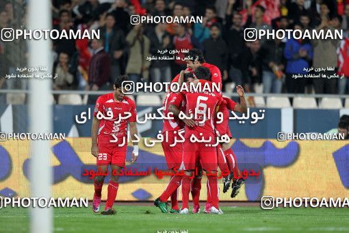 1157113, Tehran, [*parameter:4*], لیگ برتر فوتبال ایران، Persian Gulf Cup، Week 14، First Leg، Persepolis 3 v 1 Naft Tehran on 2010/11/05 at Azadi Stadium