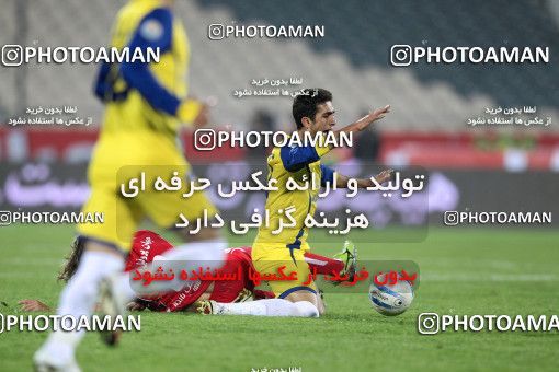 1157078, Tehran, [*parameter:4*], لیگ برتر فوتبال ایران، Persian Gulf Cup، Week 14، First Leg، Persepolis 3 v 1 Naft Tehran on 2010/11/05 at Azadi Stadium