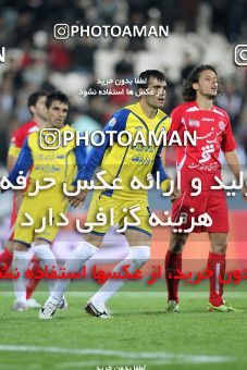 1157227, Tehran, [*parameter:4*], لیگ برتر فوتبال ایران، Persian Gulf Cup، Week 14، First Leg، Persepolis 3 v 1 Naft Tehran on 2010/11/05 at Azadi Stadium