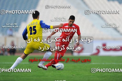 1156432, Tehran, [*parameter:4*], لیگ برتر فوتبال ایران، Persian Gulf Cup، Week 14، First Leg، Persepolis 3 v 1 Naft Tehran on 2010/11/05 at Azadi Stadium