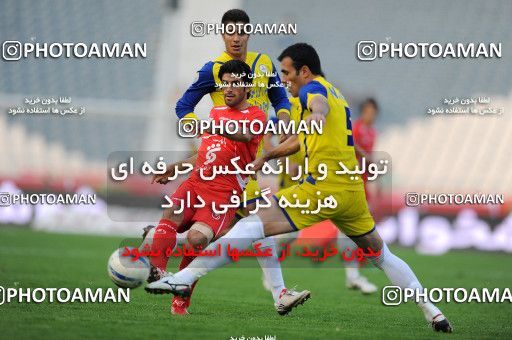 1156522, Tehran, [*parameter:4*], لیگ برتر فوتبال ایران، Persian Gulf Cup، Week 14، First Leg، Persepolis 3 v 1 Naft Tehran on 2010/11/05 at Azadi Stadium