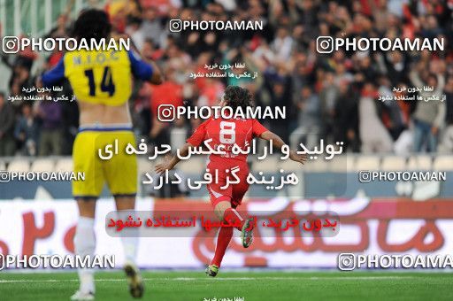 1156498, Tehran, [*parameter:4*], لیگ برتر فوتبال ایران، Persian Gulf Cup، Week 14، First Leg، Persepolis 3 v 1 Naft Tehran on 2010/11/05 at Azadi Stadium