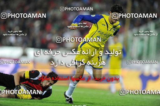 1156483, Tehran, [*parameter:4*], لیگ برتر فوتبال ایران، Persian Gulf Cup، Week 14، First Leg، Persepolis 3 v 1 Naft Tehran on 2010/11/05 at Azadi Stadium