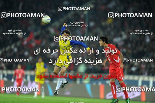 1156530, Tehran, [*parameter:4*], لیگ برتر فوتبال ایران، Persian Gulf Cup، Week 14، First Leg، Persepolis 3 v 1 Naft Tehran on 2010/11/05 at Azadi Stadium