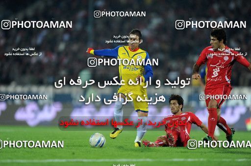 1156450, Tehran, [*parameter:4*], لیگ برتر فوتبال ایران، Persian Gulf Cup، Week 14، First Leg، Persepolis 3 v 1 Naft Tehran on 2010/11/05 at Azadi Stadium