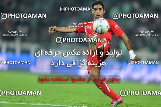 1156424, Tehran, [*parameter:4*], لیگ برتر فوتبال ایران، Persian Gulf Cup، Week 14، First Leg، Persepolis 3 v 1 Naft Tehran on 2010/11/05 at Azadi Stadium