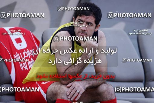 1156396, Tehran, [*parameter:4*], لیگ برتر فوتبال ایران، Persian Gulf Cup، Week 14، First Leg، Persepolis 3 v 1 Naft Tehran on 2010/11/05 at Azadi Stadium