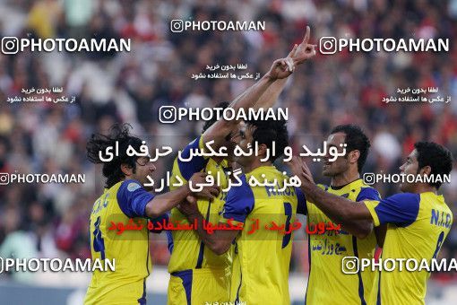 1156370, Tehran, [*parameter:4*], لیگ برتر فوتبال ایران، Persian Gulf Cup، Week 14، First Leg، Persepolis 3 v 1 Naft Tehran on 2010/11/05 at Azadi Stadium