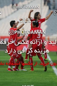 1156325, Tehran, [*parameter:4*], لیگ برتر فوتبال ایران، Persian Gulf Cup، Week 14، First Leg، Persepolis 3 v 1 Naft Tehran on 2010/11/05 at Azadi Stadium