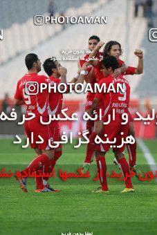 1156338, Tehran, [*parameter:4*], لیگ برتر فوتبال ایران، Persian Gulf Cup، Week 14، First Leg، Persepolis 3 v 1 Naft Tehran on 2010/11/05 at Azadi Stadium