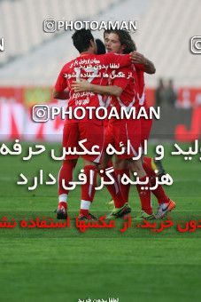 1156320, Tehran, [*parameter:4*], لیگ برتر فوتبال ایران، Persian Gulf Cup، Week 14، First Leg، Persepolis 3 v 1 Naft Tehran on 2010/11/05 at Azadi Stadium