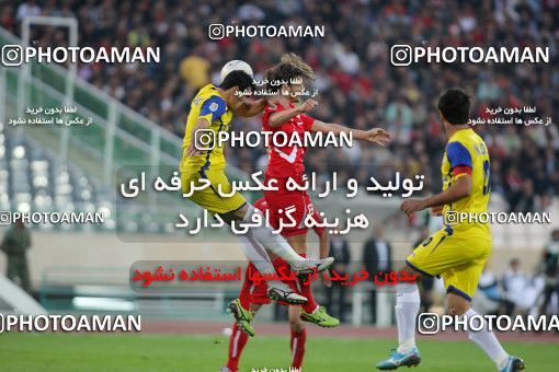 1156355, Tehran, [*parameter:4*], لیگ برتر فوتبال ایران، Persian Gulf Cup، Week 14، First Leg، Persepolis 3 v 1 Naft Tehran on 2010/11/05 at Azadi Stadium