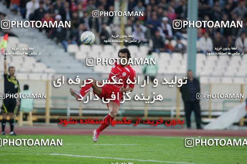 1156353, Tehran, [*parameter:4*], لیگ برتر فوتبال ایران، Persian Gulf Cup، Week 14، First Leg، Persepolis 3 v 1 Naft Tehran on 2010/11/05 at Azadi Stadium