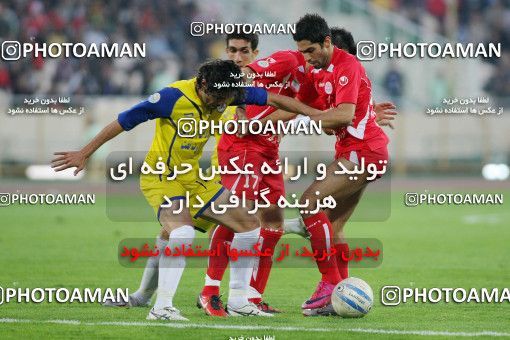 1156344, Tehran, [*parameter:4*], لیگ برتر فوتبال ایران، Persian Gulf Cup، Week 14، First Leg، Persepolis 3 v 1 Naft Tehran on 2010/11/05 at Azadi Stadium