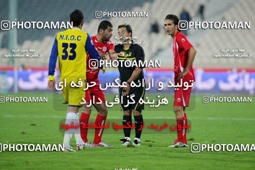 1156342, Tehran, [*parameter:4*], لیگ برتر فوتبال ایران، Persian Gulf Cup، Week 14، First Leg، Persepolis 3 v 1 Naft Tehran on 2010/11/05 at Azadi Stadium