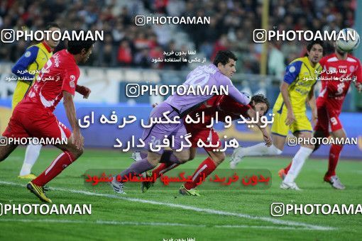 1156321, Tehran, [*parameter:4*], لیگ برتر فوتبال ایران، Persian Gulf Cup، Week 14، First Leg، Persepolis 3 v 1 Naft Tehran on 2010/11/05 at Azadi Stadium