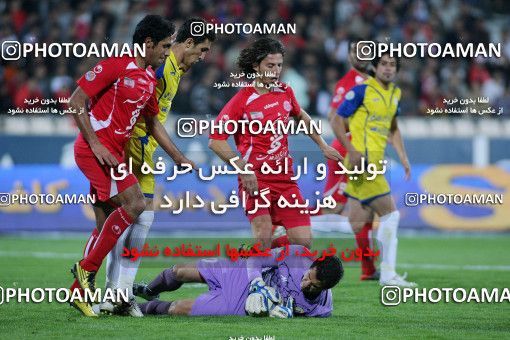 1156354, Tehran, [*parameter:4*], لیگ برتر فوتبال ایران، Persian Gulf Cup، Week 14، First Leg، Persepolis 3 v 1 Naft Tehran on 2010/11/05 at Azadi Stadium