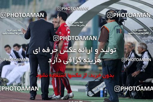 1156315, Tehran, [*parameter:4*], لیگ برتر فوتبال ایران، Persian Gulf Cup، Week 14، First Leg، Persepolis 3 v 1 Naft Tehran on 2010/11/05 at Azadi Stadium