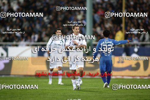 1160887, Tehran, [*parameter:4*], لیگ برتر فوتبال ایران، Persian Gulf Cup، Week 15، First Leg، Esteghlal 2 v 1 Shahin Boushehr on 2010/11/12 at Azadi Stadium