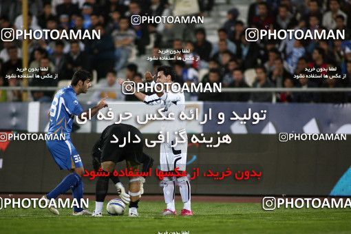1160821, Tehran, [*parameter:4*], لیگ برتر فوتبال ایران، Persian Gulf Cup، Week 15، First Leg، Esteghlal 2 v 1 Shahin Boushehr on 2010/11/12 at Azadi Stadium