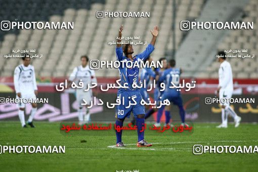 1160862, Tehran, [*parameter:4*], لیگ برتر فوتبال ایران، Persian Gulf Cup، Week 15، First Leg، Esteghlal 2 v 1 Shahin Boushehr on 2010/11/12 at Azadi Stadium